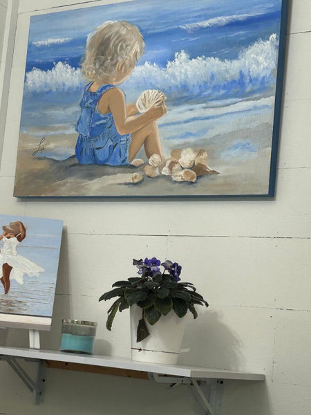 #995 Toddler with Seashells