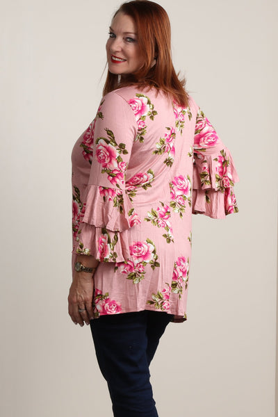 #7010BW    PLUS Floral Tiered Ruffle Sleeve Tunic