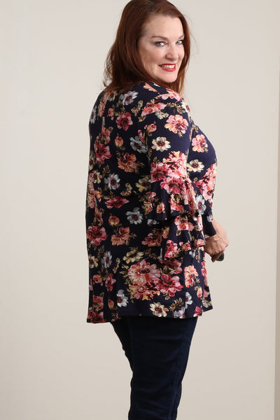 #7010BW    PLUS Floral Tiered Ruffle Sleeve Tunic