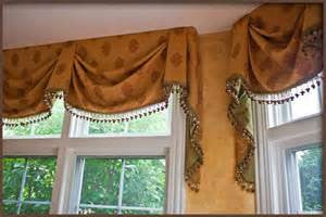 #235 Empire Valance Mounted on Wood